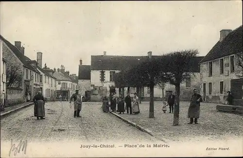 Ak Jouy le Chatel Seine et Marne, Place de la Mairie