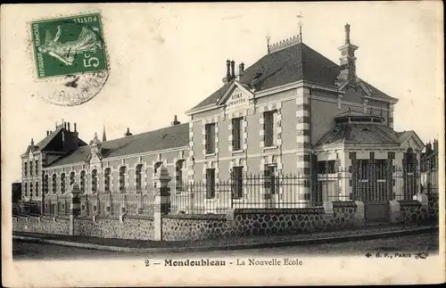 Ak Mondoubleau Loir et Cher, Nouvelle Ecole