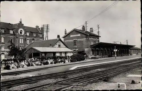 Ak Chaulnes Somme, La Gare, Bahnhof, Gleisseite