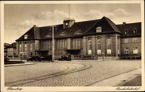 Ak Flensburg in Schleswig Holstein, Reichsbahnhof