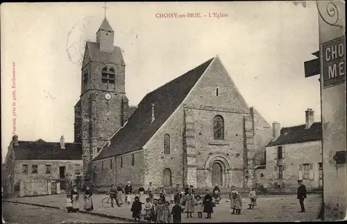 Ak Choisy en Brie Seine et Marne, L'Eglise, Kinder, Kirche