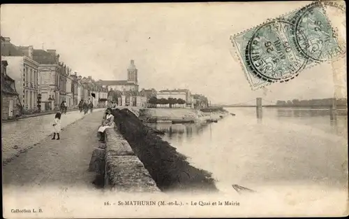 Ak Saint Mathurin sur Loire Maine et Loire, Blick auf das Ufer der Loire, Kirche, Rathaus, Brücke