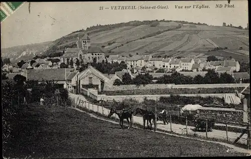 Ak Vetheuil Val d'Oise, Vue sur l'Eglise, Pferde, Blick auf den Ort, Kirche