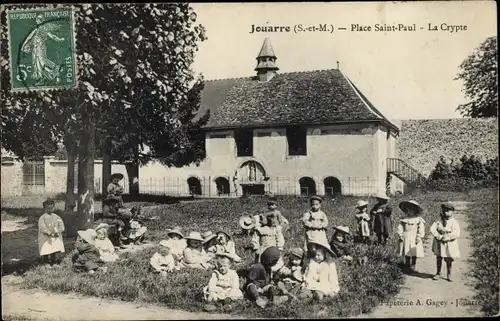 Ak Jouarre Seine et Marne, Place Saint Paul, la Crypte, Kinder