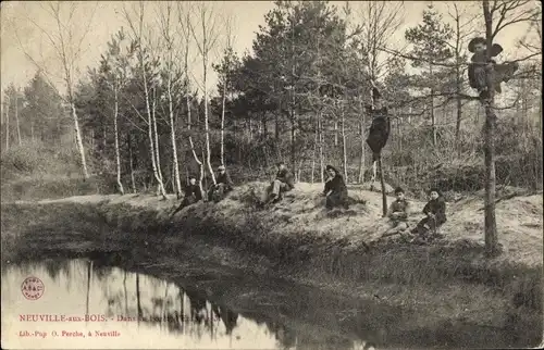 Ak Neuville aux Bois Loiret, Dans le Foret, l'Etang