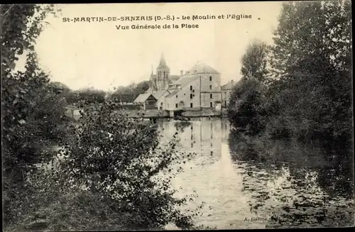 Ak Saint Martin de Sanzais Deux Sevres, Moulin et l'Eglise, Vue générale de la Place