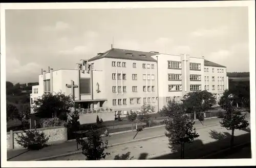 Ak Kroměříž Kremsier Region Zlin, Kloster der Schwestern des hlg. Kreuzes