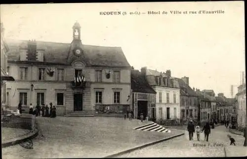 Ak Ecouen Val d’Oise, Hotel de Ville et rue d'Ezanville