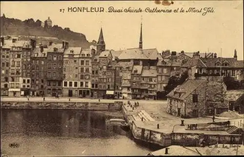 Ak Honfleur Calvados, Quai Sainte Catherine et le Mont Joli