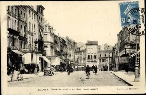 Ak Niort Deux Sèvres, Rue Victor Hugo