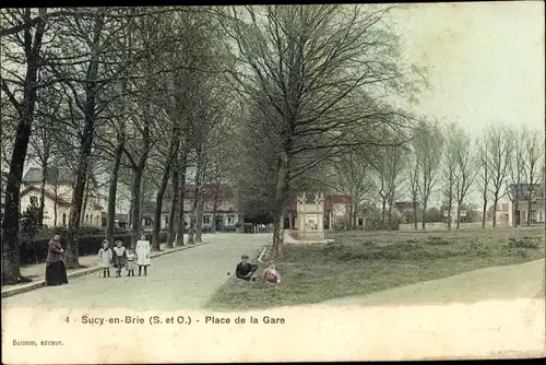 Ak Sucy en Brie Val de Marne, Place de la Gare