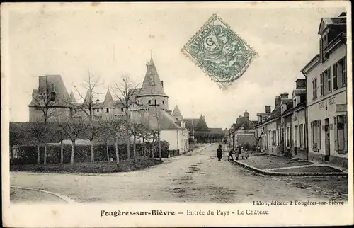 Ak Fougères sur Bièvre Loir et Cher, Entrée du Pays, le Chateau