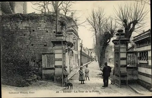 Ak Niort Deux Sèvres, Tour de la Folie