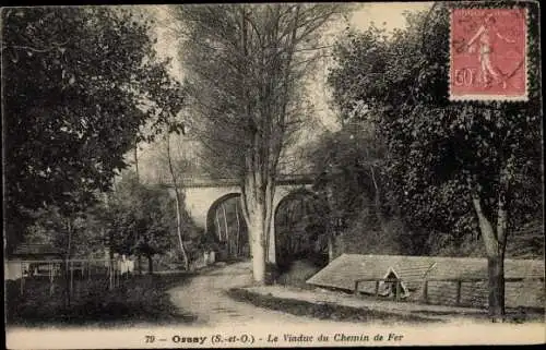Ak Orsay Essonne, Le Viaduc du Chemin de Fer