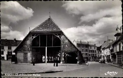 Ak Arpajon Essonne, Les Halles