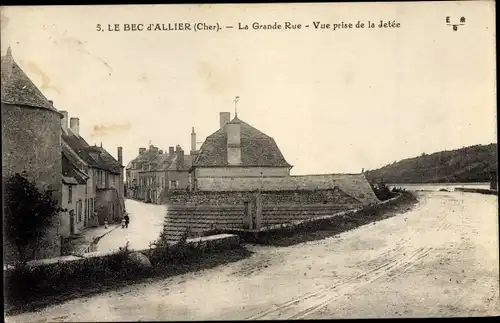 Ak Le Bec Allier Cher, Grande Rue, Vue prise de la Jetee