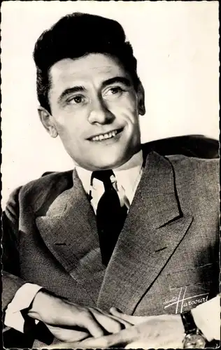 Ak Schauspieler Robert Lamoureux