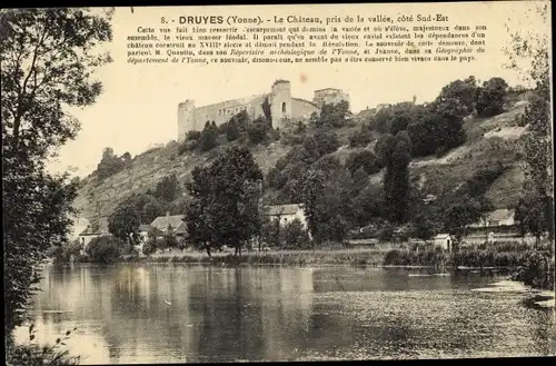 Ak Druyes les Belles Fontaines Yonne, Le Chateau, pris de la vallee, cote Sud Est