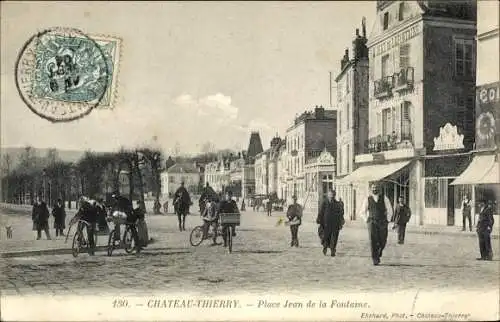 Ak Château Thierry Aisne, Place Jean de la Fontaine