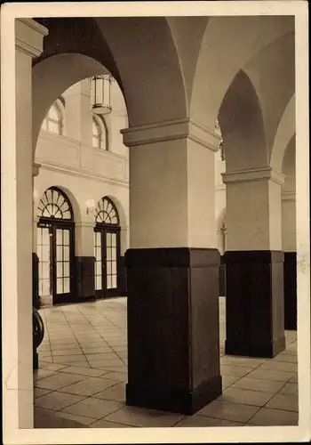 Ak Berlin Neukölln, Staatsbauschule, Halle