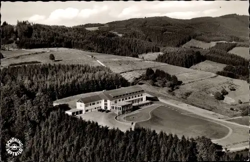 Ak Bergneustadt in NRW, Feuerwehrerholungsheim, Fliegeraufnahme