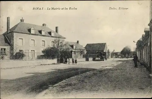 Ak Binas Loir et Cher, La Mairie et les Ecoles