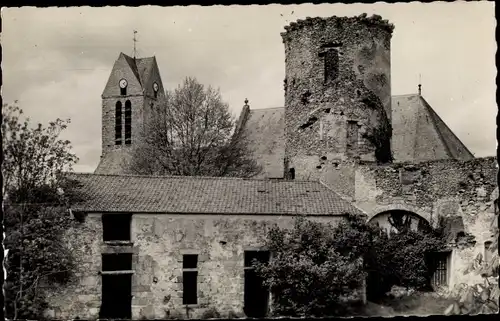 Ak Blandy-les-Tours Seine et Marne, Chateau féodal, Tour Nord Ouest