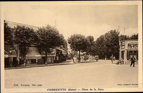 Ak Pierrefitte Seine Saint Denis, Place de la Gare