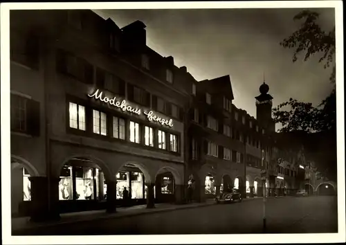 Ak Freudenstadt im Nordschwarzwald, Partie am Marktplatz, Modehaus Hengel