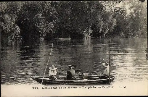 Ak Les Bords de la Marne, la peche en famille, Angler, Ruderboot