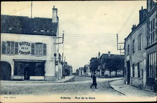 Ak Artenay Loiret, Rue de la Gare, Hotel de la Fontaine