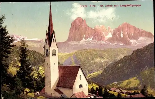 Ak St Jakob Tirol, Blick auf die Kirche mit Langkofigruppe