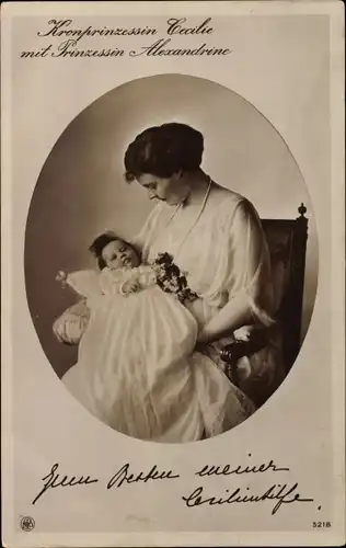 Passepartout Ak Kronprinzessin Cecilie von Preußen mit Prinzessin Alexandrine, NPG 5218