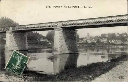 Ak Fontaine le Port Seine et Marne, le Pont, vue générale