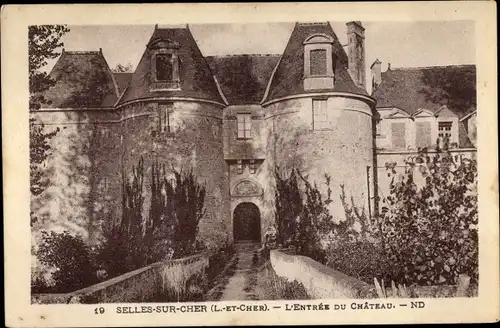 Ak Selles sur Cher Loir et Cher, L'Entree du Chateau