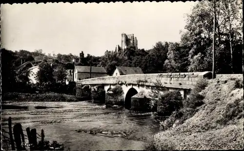 Ak Lavardin Loir et Cher, Le Chateau et Pont du Moyen Age