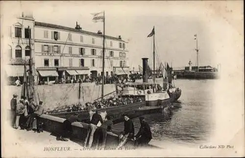 Ak Honfleur Calvados, Arrivee du Bateau du Havre, Dampfer