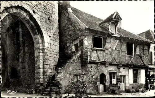 Ak Mennetou sur Cher Loir et Cher, Porte Nord, La vieille Maison