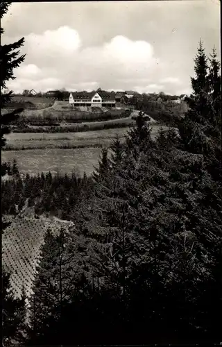 Ak Pronsfeld Rheinland Pfalz, Blick vom Hellesbachtal zum Jugenderholungsheim Bronsfeld