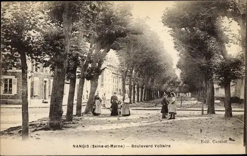 Ak Nangis Seine et Marne, Boulevard Voltaire