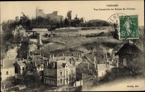 Ak Vendôme Loir et Cher, Vue d'ensemble des Ruines du Chateau