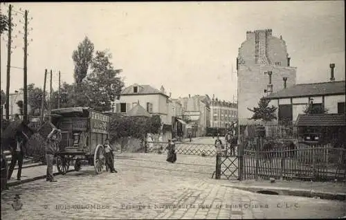 Ak Bois Colombes Hauts de Seine, Passage a Niveau sur la ligne de Saint Germain