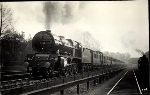 Foto Ak Britische Eisenbahn, 6112, Don Mid day Scot