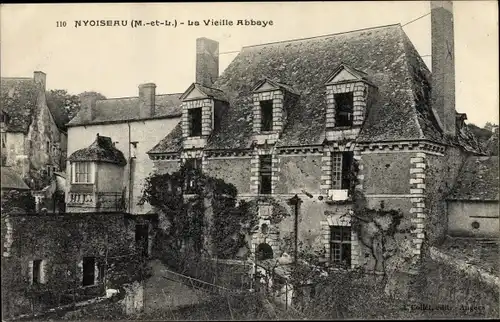 Ak Nyoiseau Maine et Loire, Le Vieille Abbaye