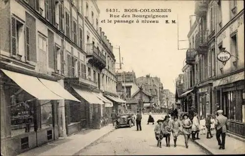 Ak Bois Colombes Hauts de Seine, Le Passage a Niveau des Bourguignons