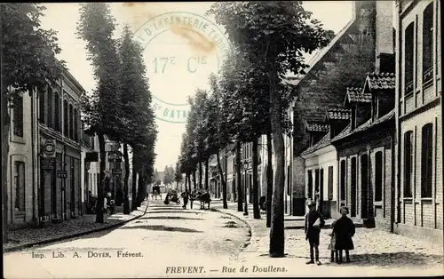 Ak Frevent Pas de Calais, Rue de Doullens