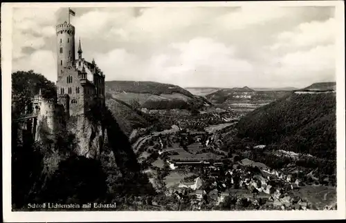 Ak Honau Lichtenstein in der Schwäbischen Alb, Schloss mit Echaztal, Panoramaansicht von Ortschaft