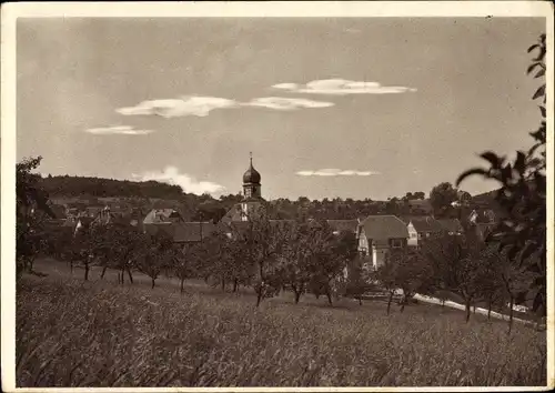 Ak Wüstenrot Baden Württemberg, Kirchturm, Wohnhäuser, Wiesenblick von Osten