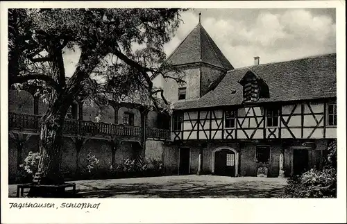 Ak Jagsthausen Baden Württemberg, Schlosshof, Baum, Fachwerk