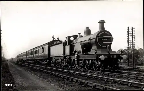 Foto Ak Britische Eisenbahn, Dampflokomotive 689